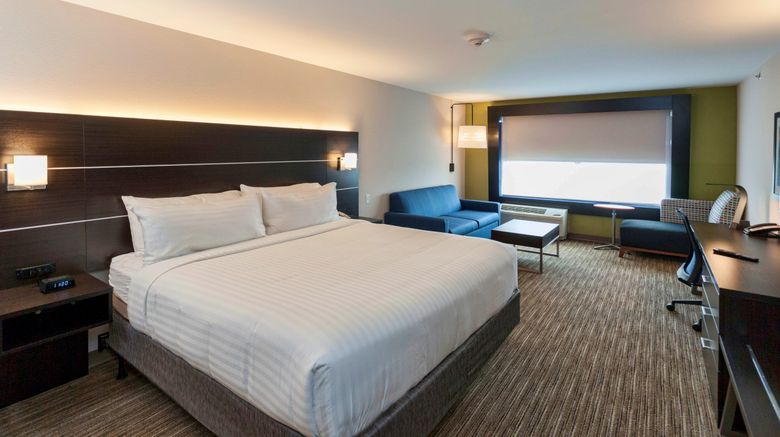 <b>Holiday Inn Express & Suites Dodge City Suite</b>. Images powered by <a href="https://www.leonardoworldwide.com/" title="Leonardo Worldwide" target="_blank">Leonardo</a>.