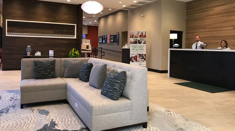 Holiday Inn Hotel & Suites Lobby