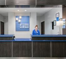 Holiday Inn Express/Suites Houston Intl Lobby