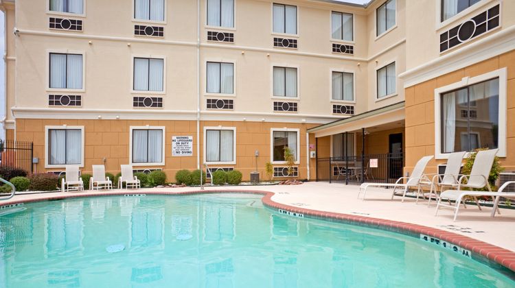 Holiday Inn Express Pool