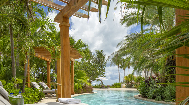 <b>Rosewood Baha Mar Pool</b>. Images powered by <a href="https://www.leonardoworldwide.com/" title="Leonardo Worldwide" target="_blank">Leonardo</a>.