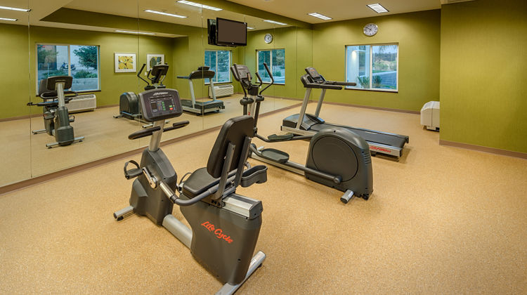 Holiday Inn Express & Suites Red Bluff Health Club