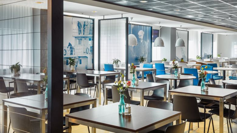 <b>Holiday Inn Express - Central Station Restaurant</b>. Images powered by <a href="https://www.leonardoworldwide.com/" title="Leonardo Worldwide" target="_blank">Leonardo</a>.