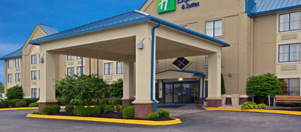Holiday Inn Express & Suites Scottsburg Exterior