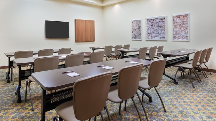 Staybridge Suites Intl Airport Meeting