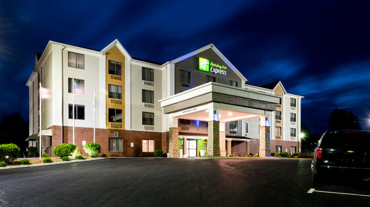 Holiday Inn Express Exterior