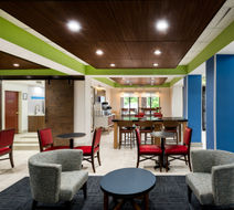 Holiday Inn Express Lobby