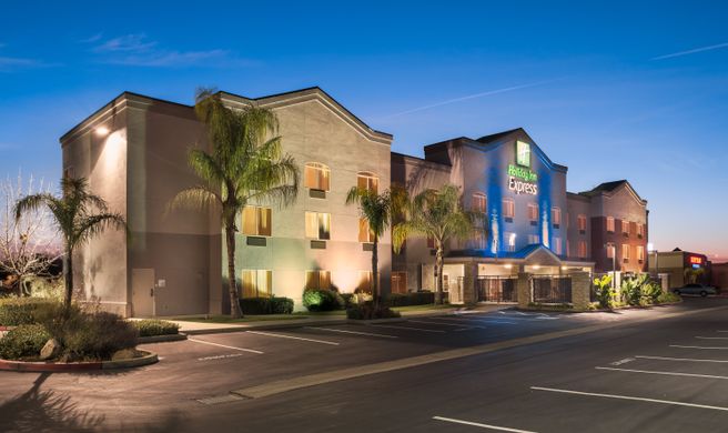 Holiday Inn Express Rocklin Exterior