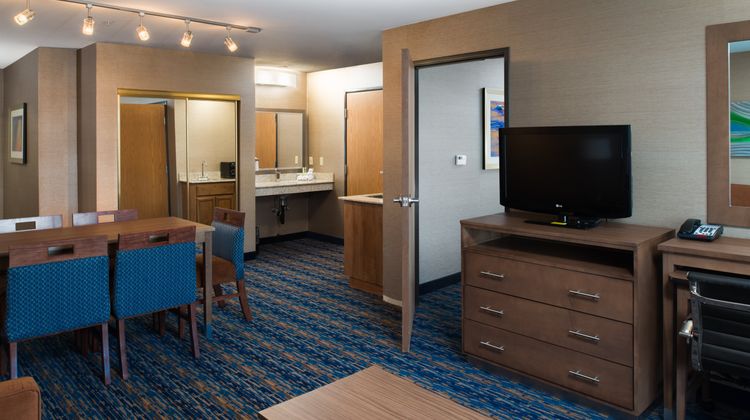 Holiday Inn Express Rocklin Suite