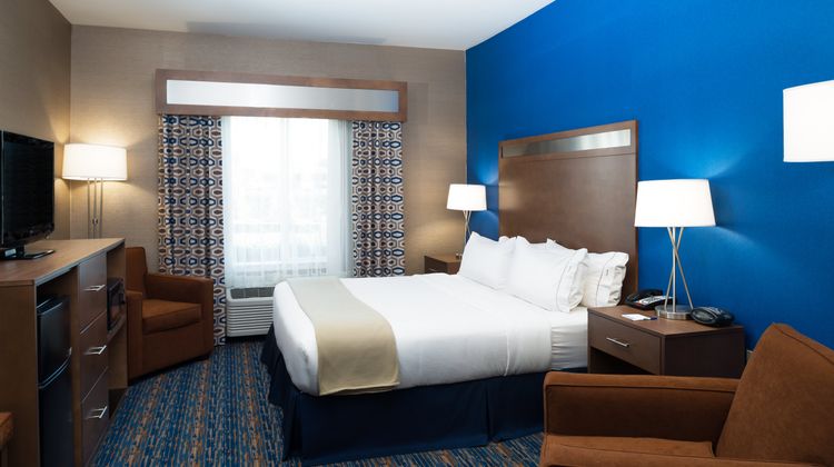 Holiday Inn Express Rocklin Room