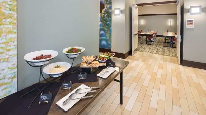 <b>Hotel Indigo San Diego-Gaslamp Quarter Meeting</b>. Images powered by <a href="https://www.leonardoworldwide.com/" title="Leonardo Worldwide" target="_blank">Leonardo</a>.