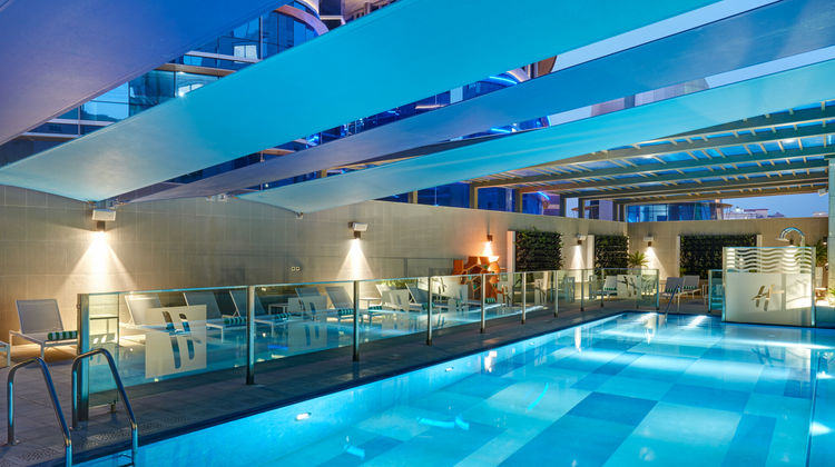 Holiday Inn Doha-The Business Park Pool