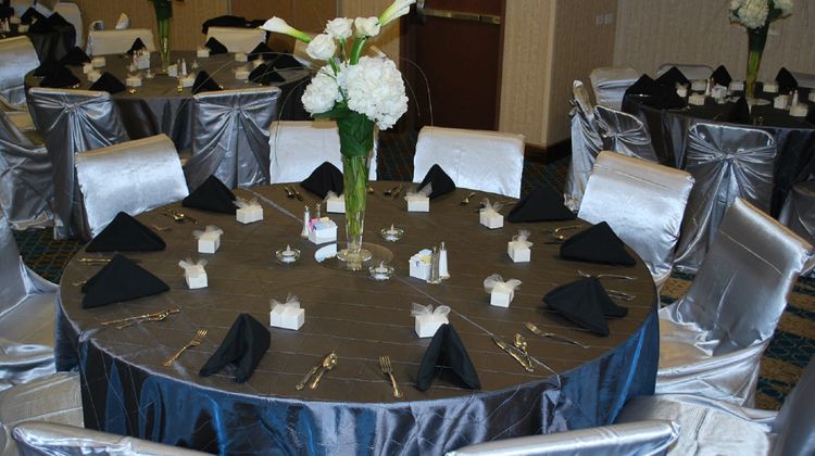 Holiday Inn Hotel & Suites NW Meeting
