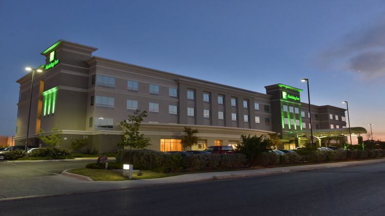 Holiday Inn Hotel & Suites NW Exterior