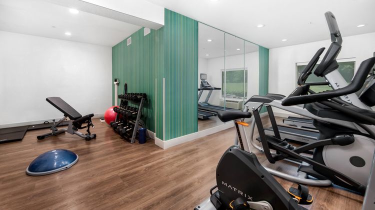 Holiday Inn Express Hotel & Suites Health Club