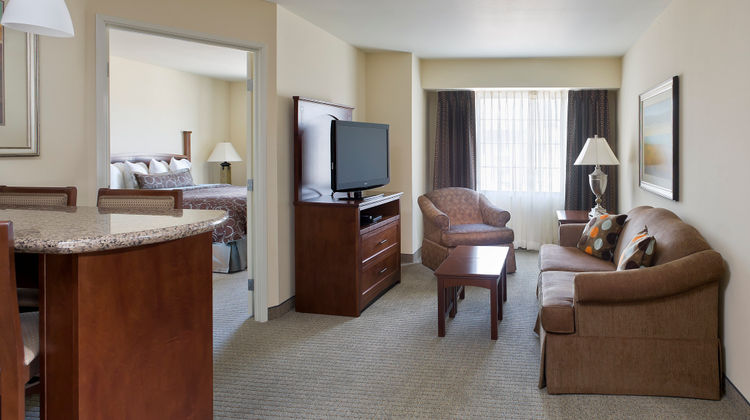 Staybridge Suites El Paso Airport Area Suite