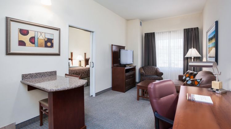 Staybridge Suites El Paso Airport Area Room