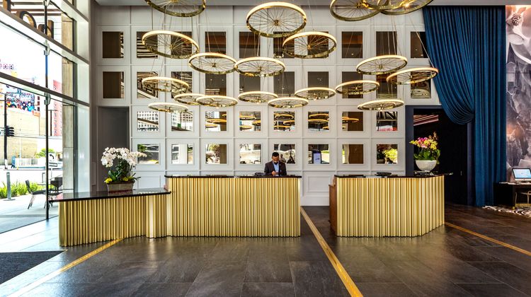 Hotel Indigo Los Angeles Downtown Lobby