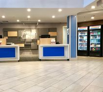 Holiday Inn Express Great Barring Lobby