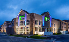 Holiday Inn Express & Suites Rapid City