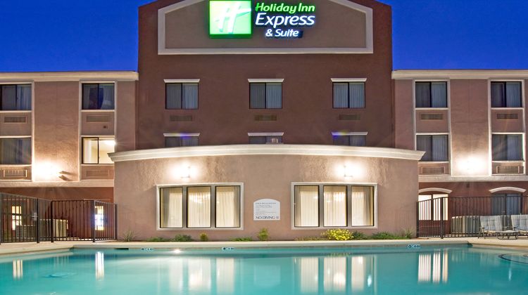 Holiday Inn Express Willcox Pool