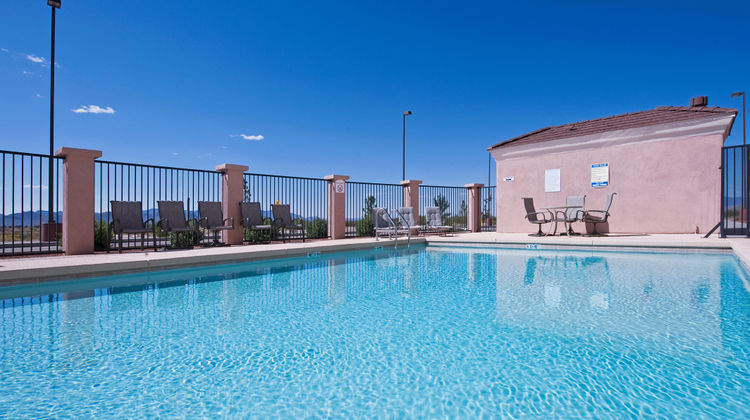 Holiday Inn Express Willcox Pool