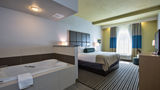 Holiday Inn Express & Suites Carlisle Suite