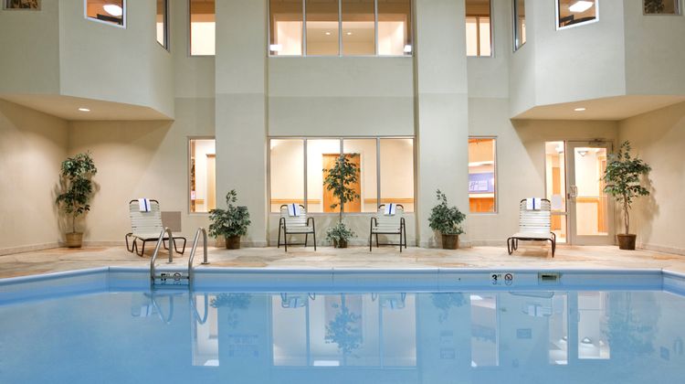 Holiday Inn Express Hotel & Suites Pool