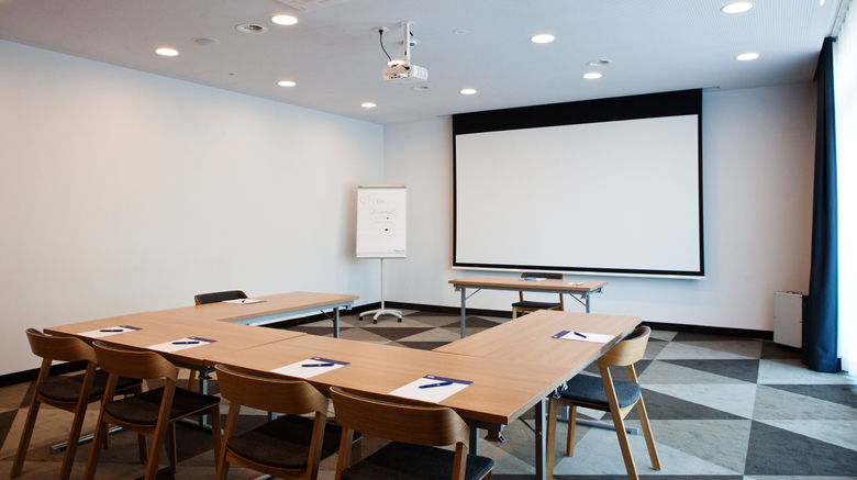 <b>Holiday Inn Express Frankfurt Airport Meeting</b>. Images powered by <a href="https://www.leonardoworldwide.com/" title="Leonardo Worldwide" target="_blank">Leonardo</a>.