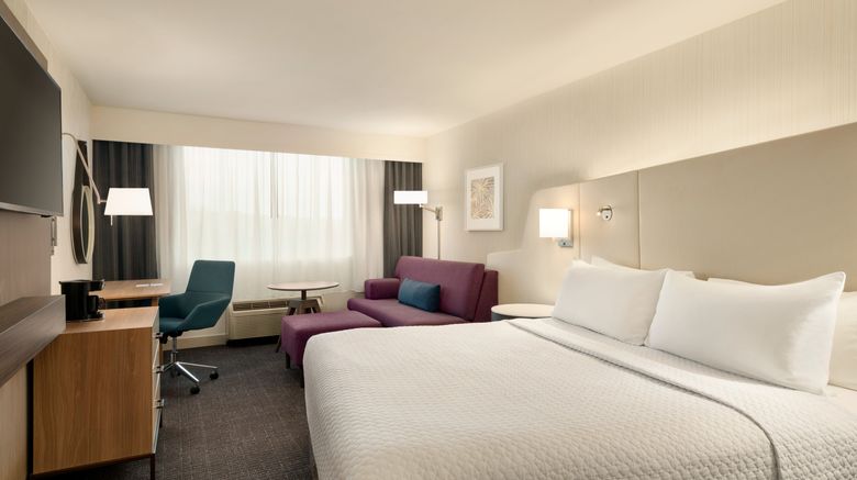 <b>Crowne Plaza Valley Forge Room</b>. Images powered by <a href="https://www.leonardoworldwide.com/" title="Leonardo Worldwide" target="_blank">Leonardo</a>.