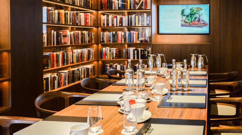 <b>Ambassade Hotel Meeting</b>. Images powered by <a href="https://www.leonardoworldwide.com/" title="Leonardo Worldwide" target="_blank">Leonardo</a>.