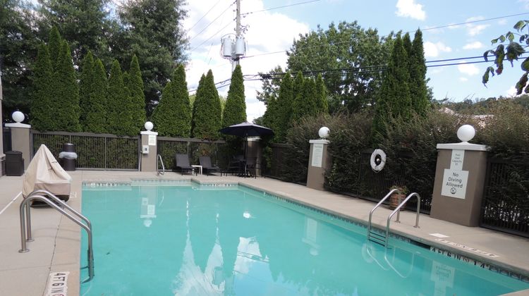 Holiday Inn Express/Suites Birmingham E Recreation