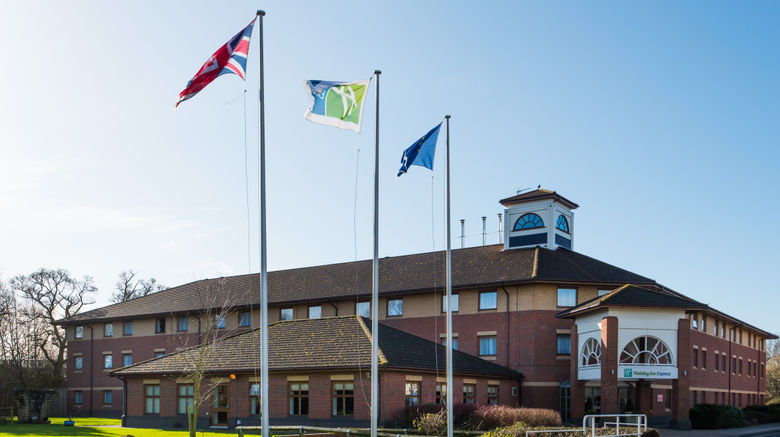 <b>Holiday Inn Express Warwick Exterior</b>. Images powered by <a href="https://www.leonardoworldwide.com/" title="Leonardo Worldwide" target="_blank">Leonardo</a>.