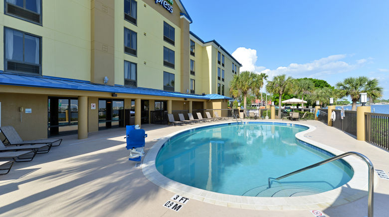 <b>Holiday Inn Express Rocky Point Island Pool</b>. Images powered by <a href="https://www.leonardoworldwide.com/" title="Leonardo Worldwide" target="_blank">Leonardo</a>.