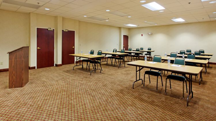 Holiday Inn Express & Suites Sylacauga Meeting