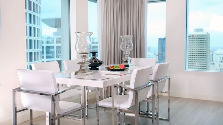 Crowne Plaza Hotel City Center Suite
