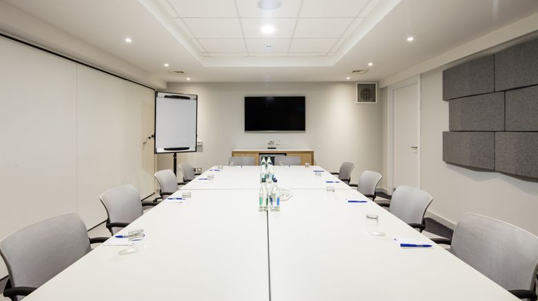 <b>Holiday Inn Express Dublin City Centre Meeting</b>. Images powered by <a href="https://www.leonardoworldwide.com/" title="Leonardo Worldwide" target="_blank">Leonardo</a>.