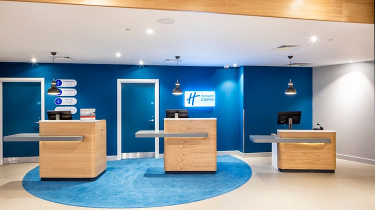 Holiday Inn Express Dublin City Centre Lobby