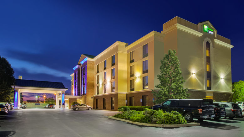 <b>Holiday Inn Express & Suites Exterior</b>. Images powered by <a href="https://www.leonardoworldwide.com/" title="Leonardo Worldwide" target="_blank">Leonardo</a>.