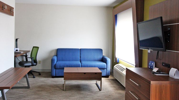 Holiday Inn Express Room