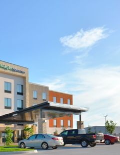 Holiday Inn Express/Stes City Mid-Arpt
