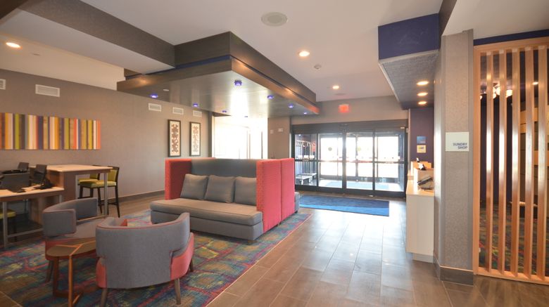 <b>Holiday Inn Express/Stes City Mid-Arpt Lobby</b>. Images powered by <a href="https://www.leonardoworldwide.com/" title="Leonardo Worldwide" target="_blank">Leonardo</a>.