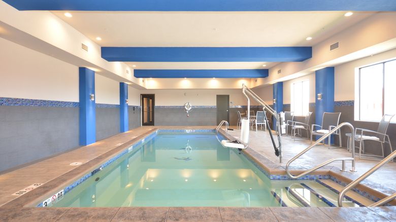 <b>Holiday Inn Express/Stes City Mid-Arpt Pool</b>. Images powered by <a href="https://www.leonardoworldwide.com/" title="Leonardo Worldwide" target="_blank">Leonardo</a>.