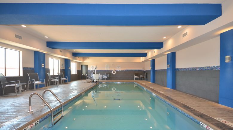<b>Holiday Inn Express/Stes City Mid-Arpt Pool</b>. Images powered by <a href="https://www.leonardoworldwide.com/" title="Leonardo Worldwide" target="_blank">Leonardo</a>.