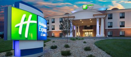 Holiday Inn Express Exterior