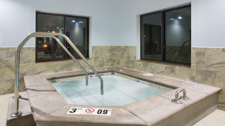 Holiday Inn Express Pool
