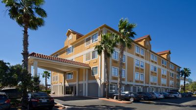 Holiday Inn Express Downtown Market Area