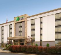 Holiday Inn Express Boston North-Woburn Exterior