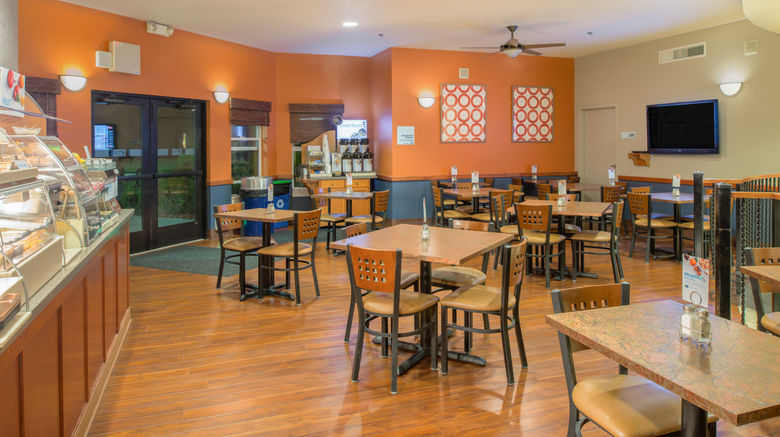<b>Holiday Inn Express Restaurant</b>. Images powered by <a href="https://www.leonardoworldwide.com/" title="Leonardo Worldwide" target="_blank">Leonardo</a>.