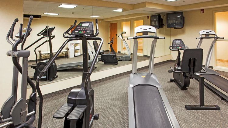 Holiday Inn Express Hotel & Suites Health Club